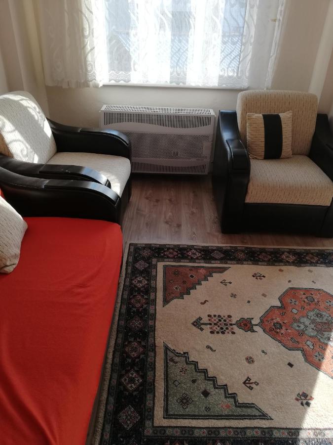 Ozkok Apartman Apartamento Mustafakemalpaşa Exterior foto